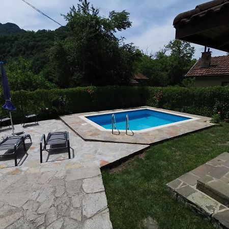 Villa Nanevi Тетевен Экстерьер фото