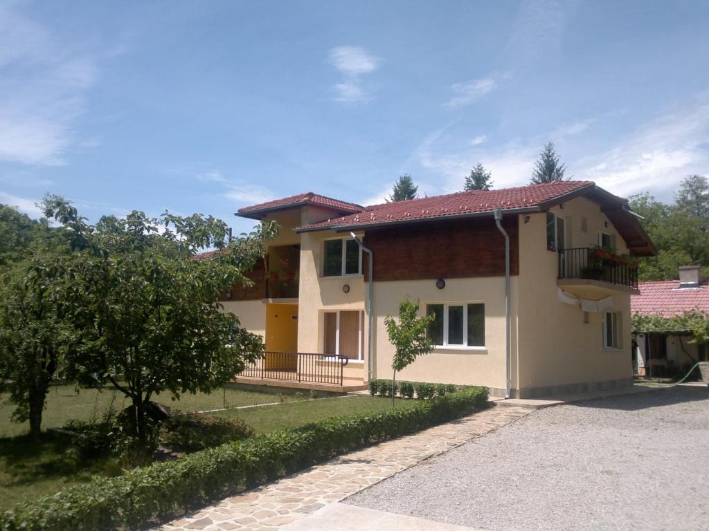 Villa Nanevi Тетевен Экстерьер фото