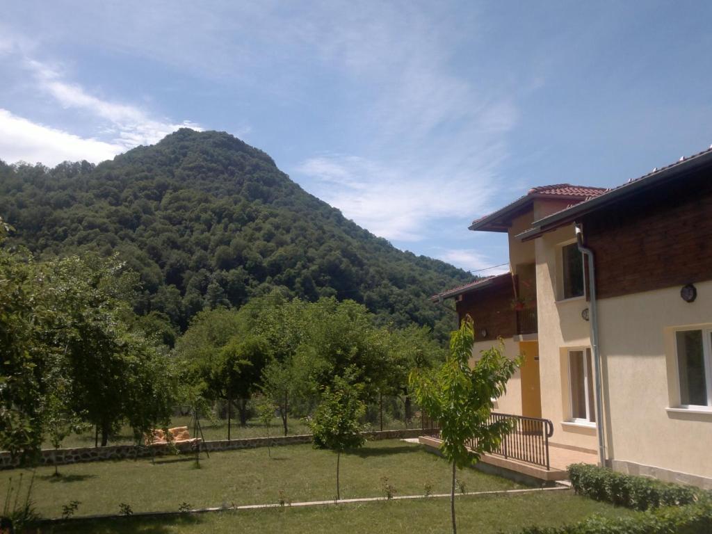 Villa Nanevi Тетевен Экстерьер фото