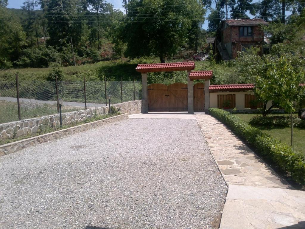 Villa Nanevi Тетевен Экстерьер фото